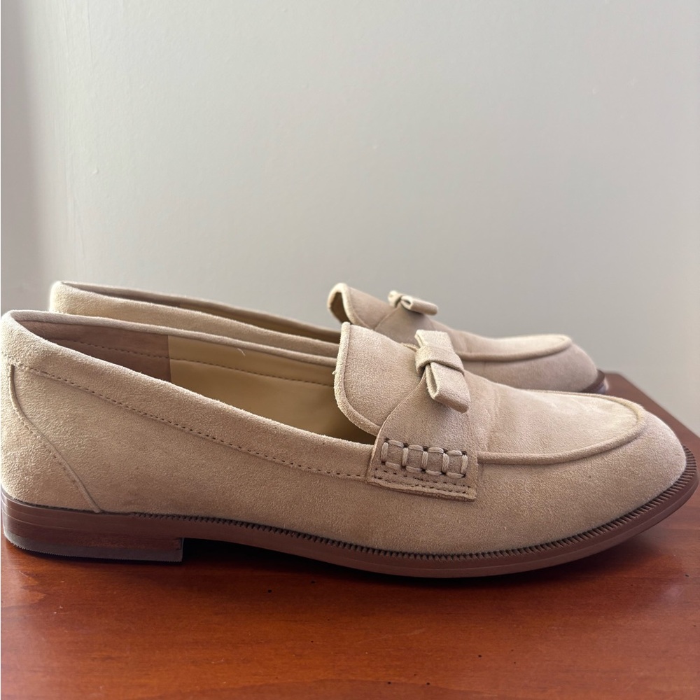 J. Crew Sueded bow loafers Loafers Light Khaki Size 7 - Picture 9 of 9
